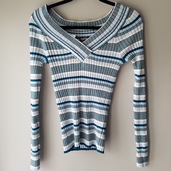 Bundle of 3 Juniors M shirts NWT - Picture 3 of 4